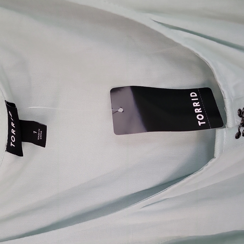 Torrid Women's Fit And Flare Sleeveless Blouse 1X Harbor Gray NWT - Picture 4 of 6